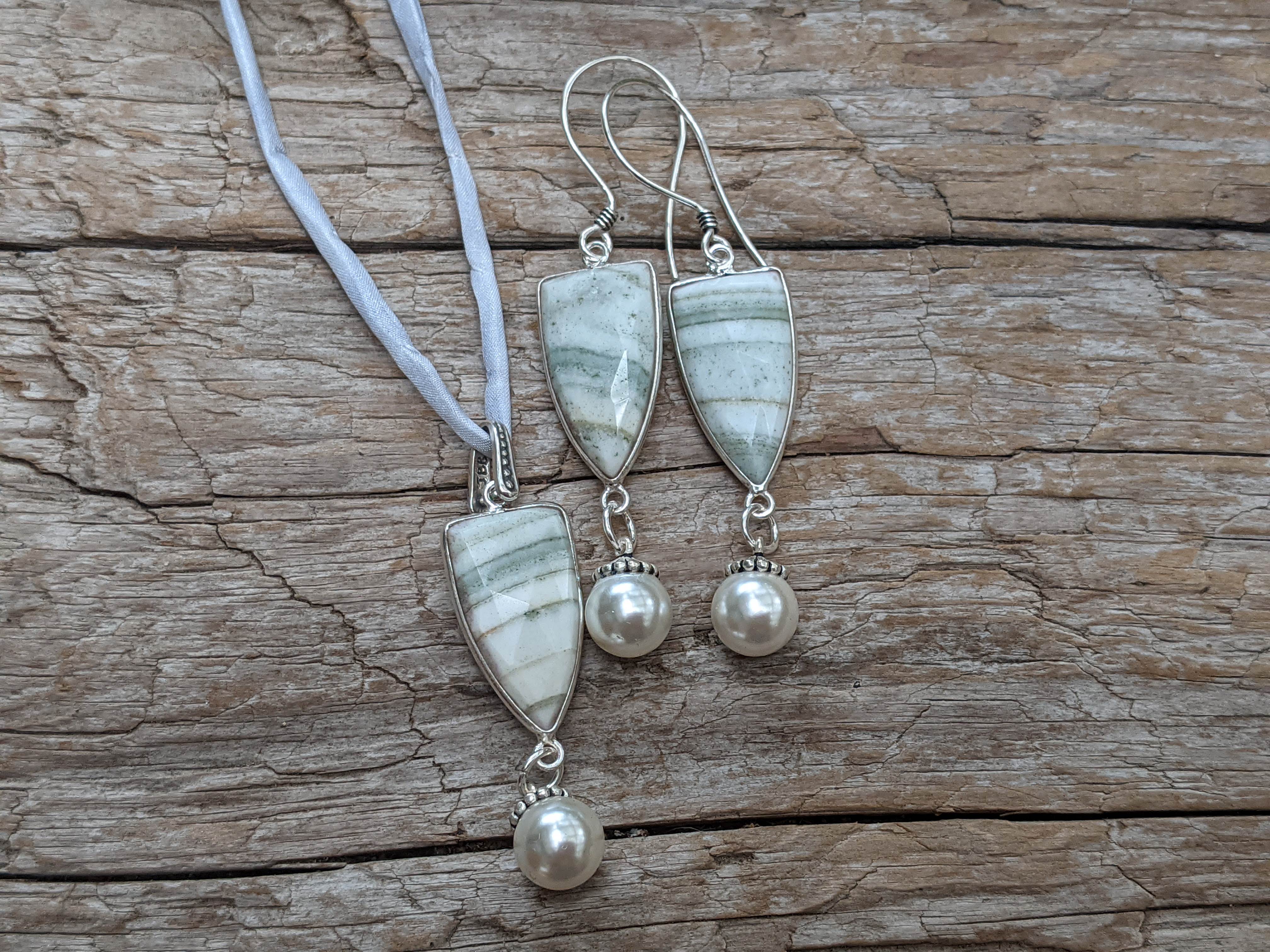 Opal & Shell Pearls Earrings and Pendant Set