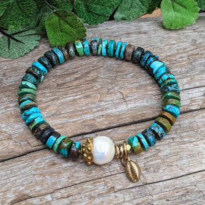 Turquoise & White Pearl Elastic Bracelet with Seashell Charm