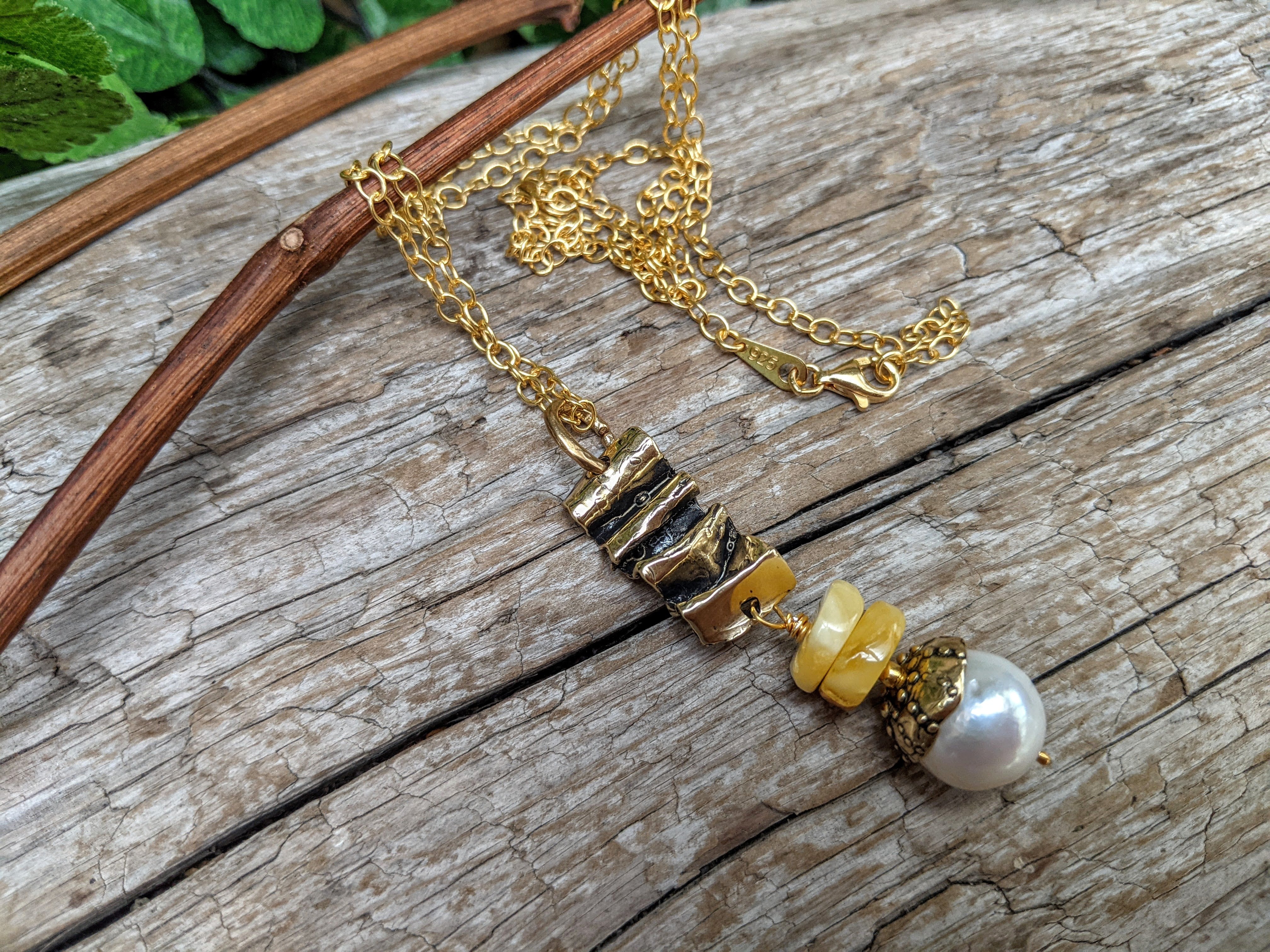 Amber pendant gold filled silver chain necklace. Big Edison pearl pendant. Handcrafted by Aurora Creative Jewellery.