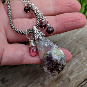 Unique agate pendant & tourmaline & garnet necklace. One of a kind jewelry. Layering necklace. Handcrafted by Aurora Creative Jewellery.
