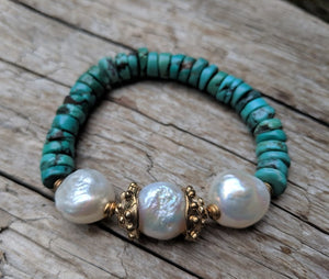 Handmade Turquoise gemstone & Three White Pearls Elastic Bracelet by Aurora Creative Jewellery