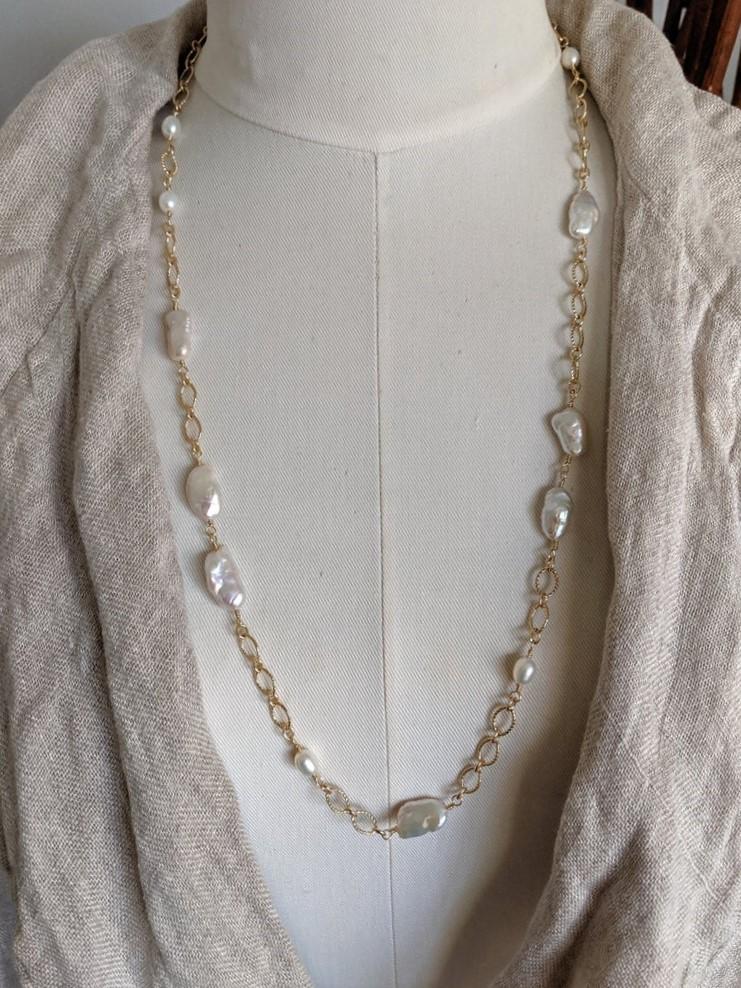 Buy Natural Pearl Necklace, Pearl Station Necklace in Solid Gold, Classy Pearl  Necklace, Bridal Necklace, Wedding Jewelry, Unique Gift for Her Online in  India - Etsy